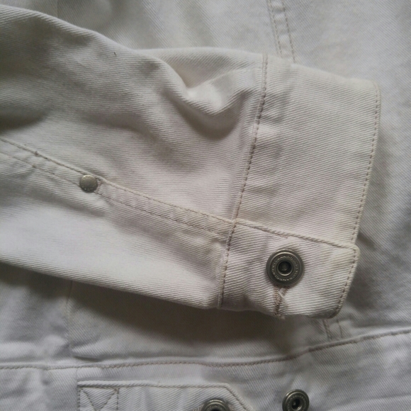 Jacket - Picture 8 of 9